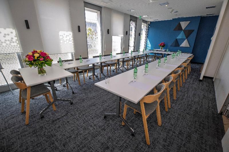 Holiday Inn Express Geneva Airport - Toplantı
