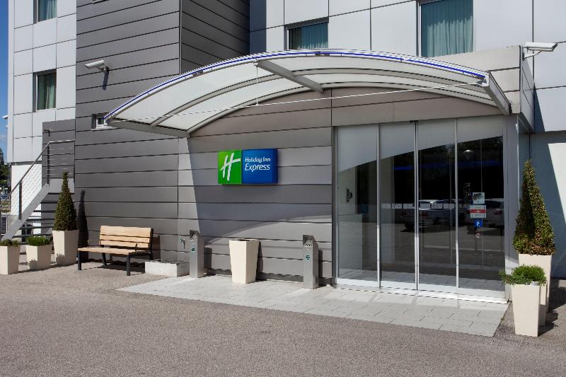 Holiday Inn Express Geneva Airport - Genel