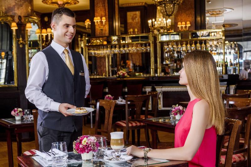 Danubius Hotel Astoria City Center - Bar