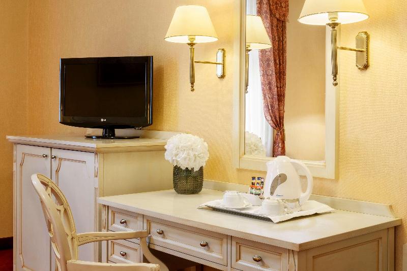Danubius Hotel Astoria City Center - Oda