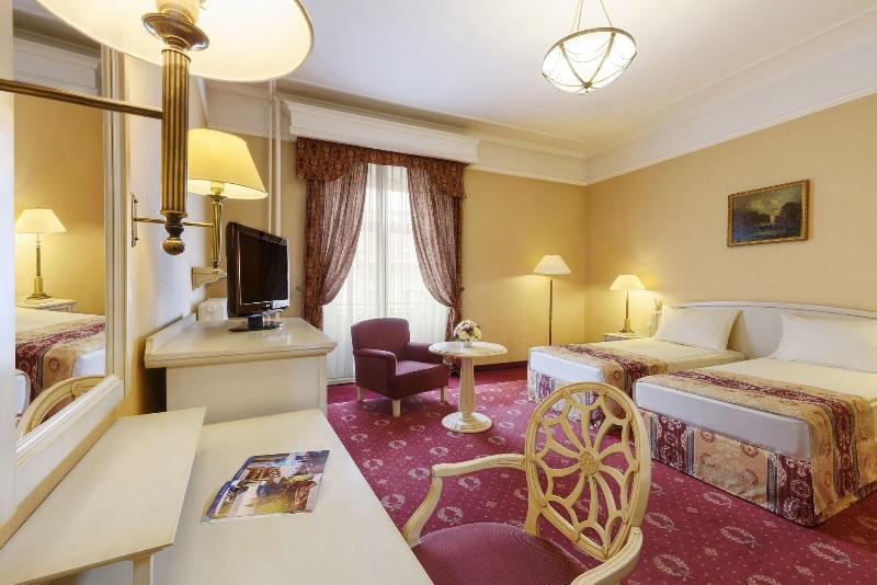 Danubius Hotel Astoria City Center - Oda