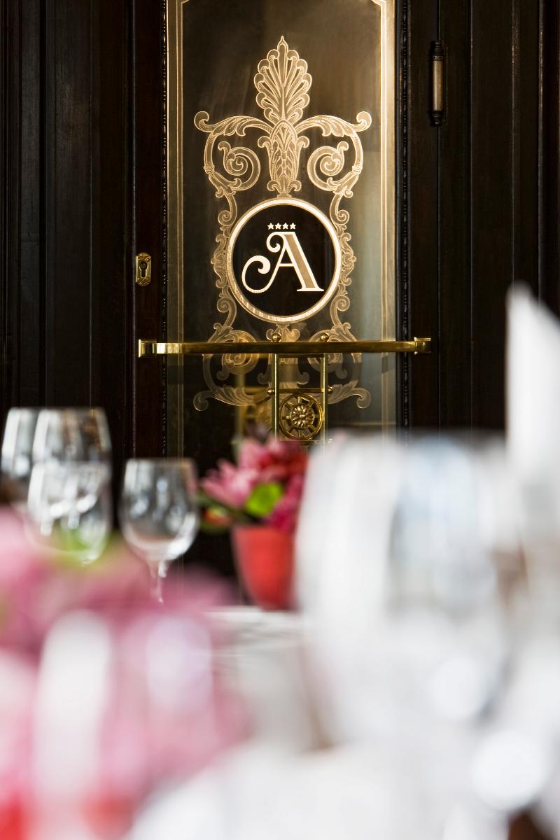 Danubius Hotel Astoria City Center - Restoran