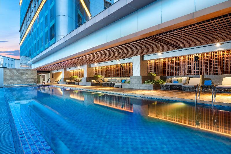 Doubletree By Hilton Surabaya - Havuz