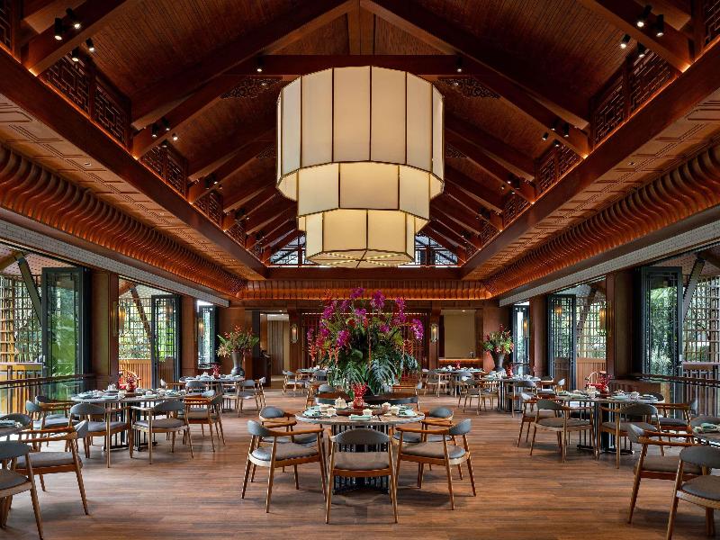 Pullman Ciawi Vimala Hills Resort Spa & Convention - Restoran
