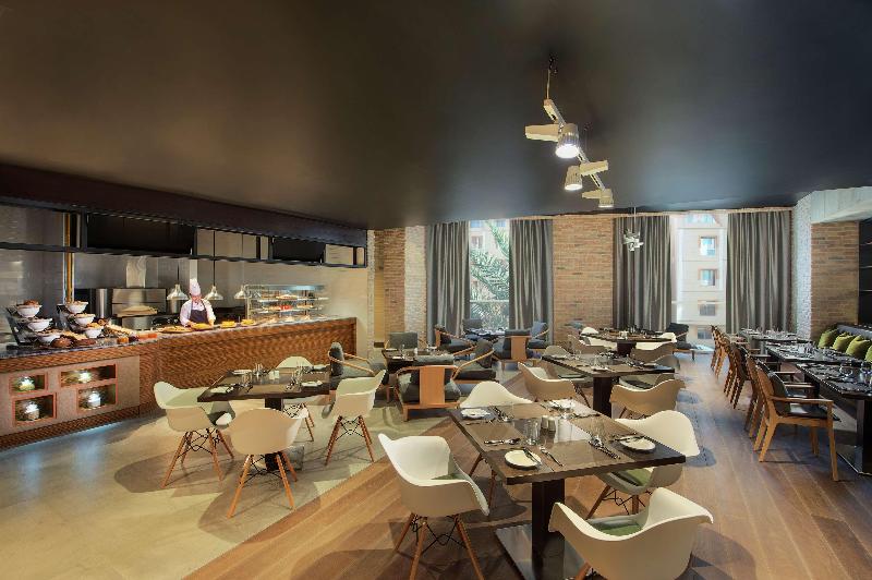 DoubleTree by Hilton Doha - Al Sadd - Restoran