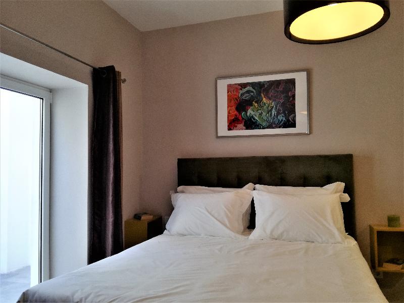 Temple Suites Guesthouse - Oda