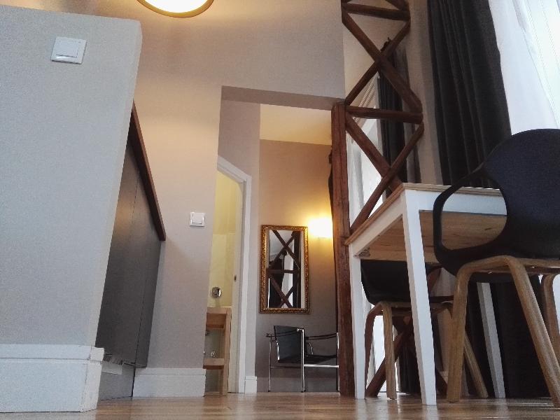 Temple Suites Guesthouse - Oda