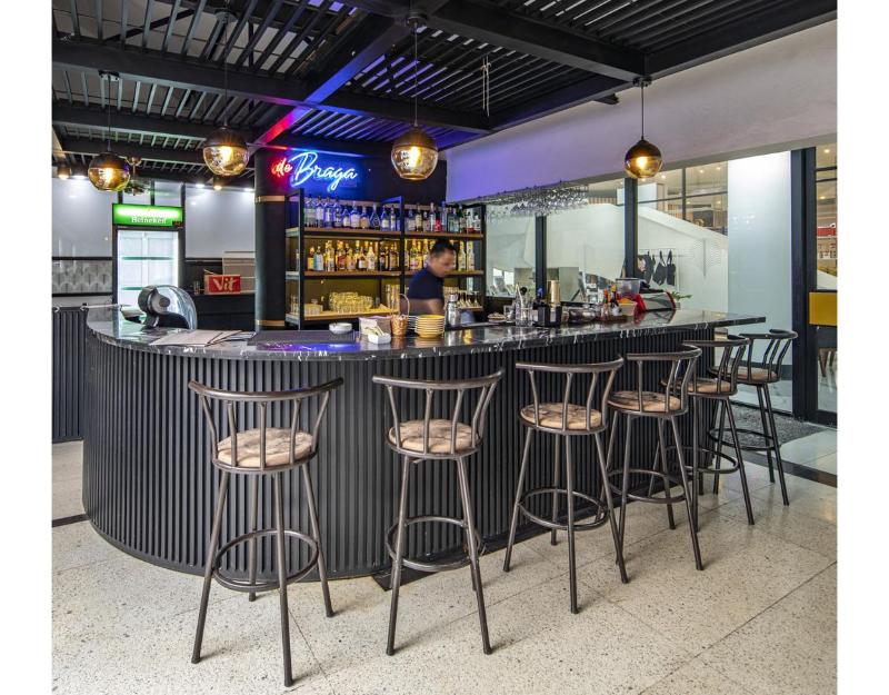 de Braga by ARTOTEL Bandung - Bar
