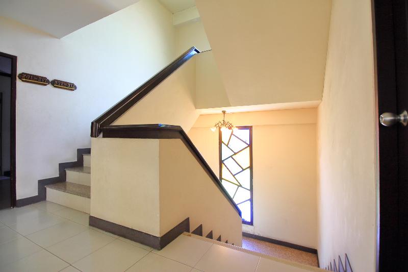 OYO 471 Sunshine Apartment - Lobi