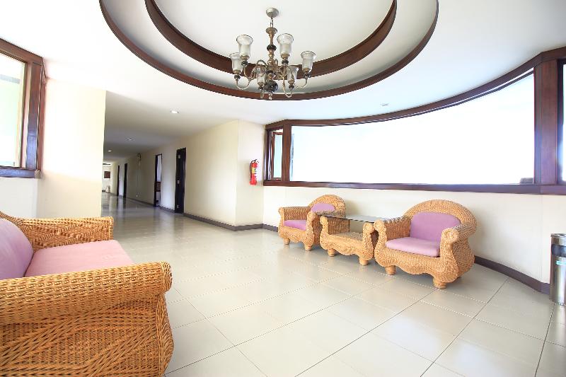 OYO 471 Sunshine Apartment - Lobi