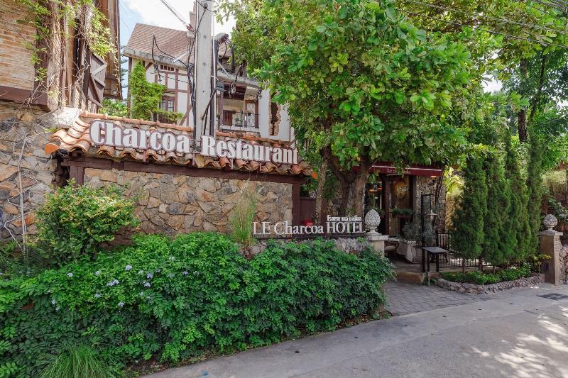 Le Charcoa Hotel - Genel