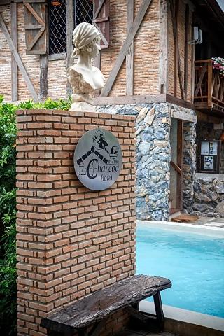 Le Charcoa Hotel fotoÄŸrafÄ±