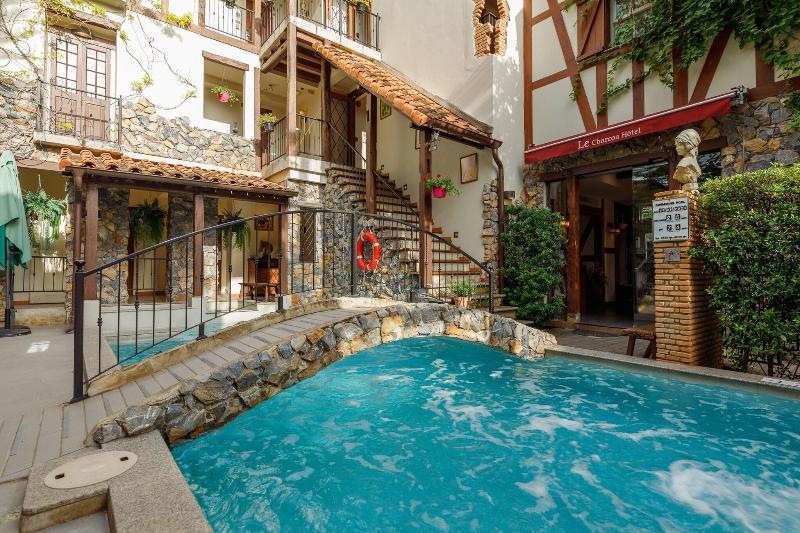 Le Charcoa Hotel - Havuz