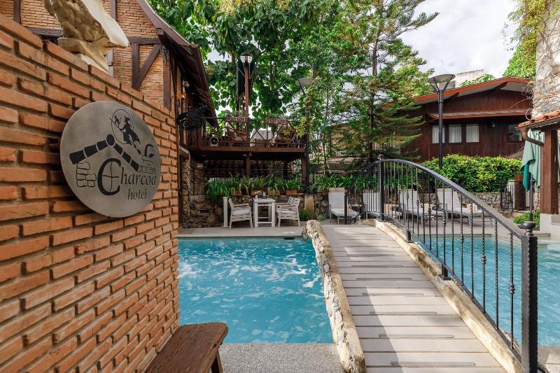 Le Charcoa Hotel - Teras
