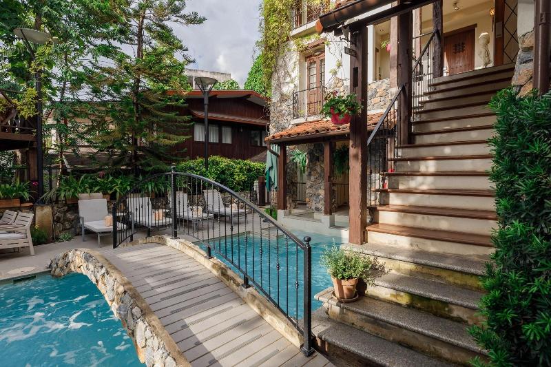 Le Charcoa Hotel - Teras