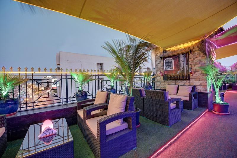 Palm Beach Hotel - Teras