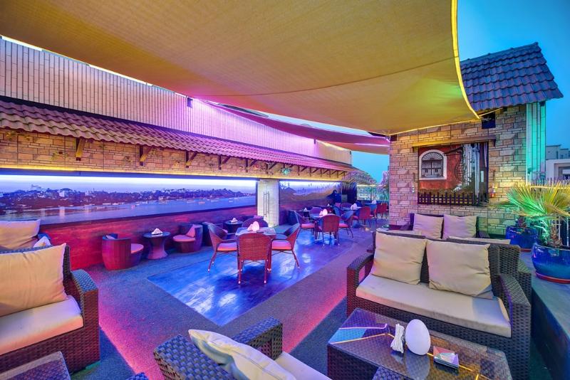Palm Beach Hotel - Teras