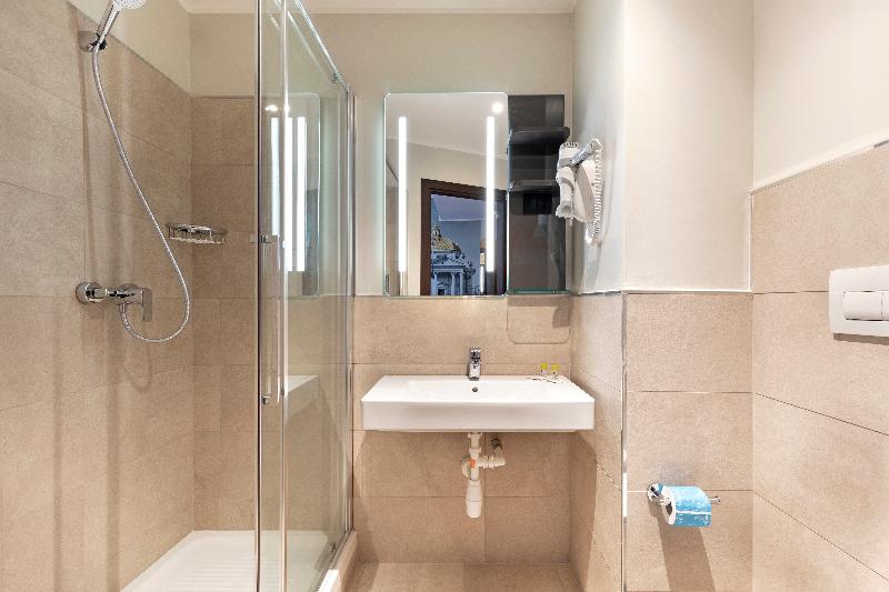 B&b Hotel Roma San Lorenzo-Termini - Oda