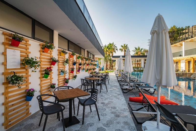 L Hotel Sarigerme - Bar