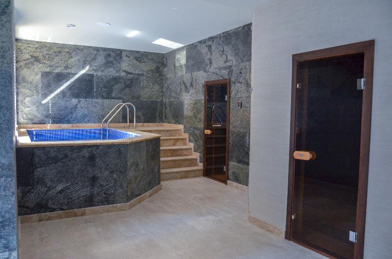 Shirvanshah Hotel - Havuz