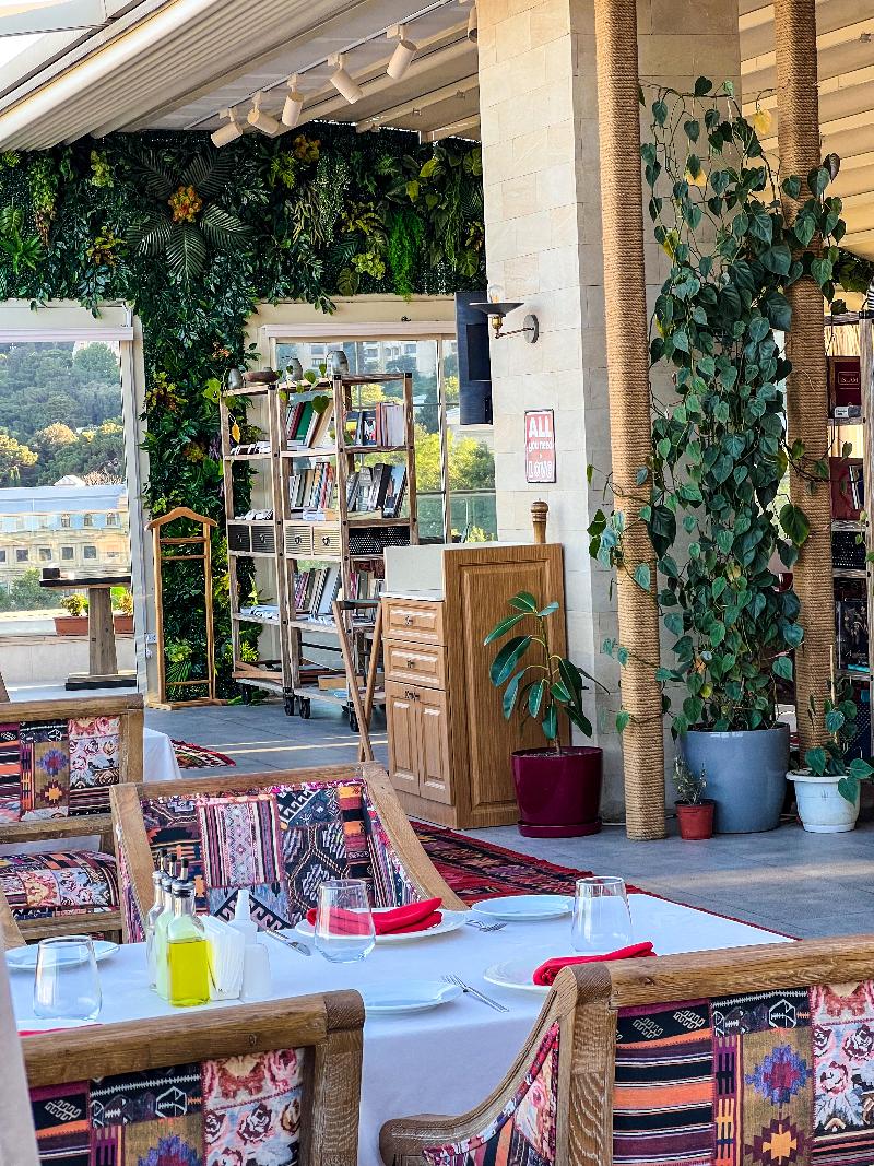 Shirvanshah Hotel - Restoran