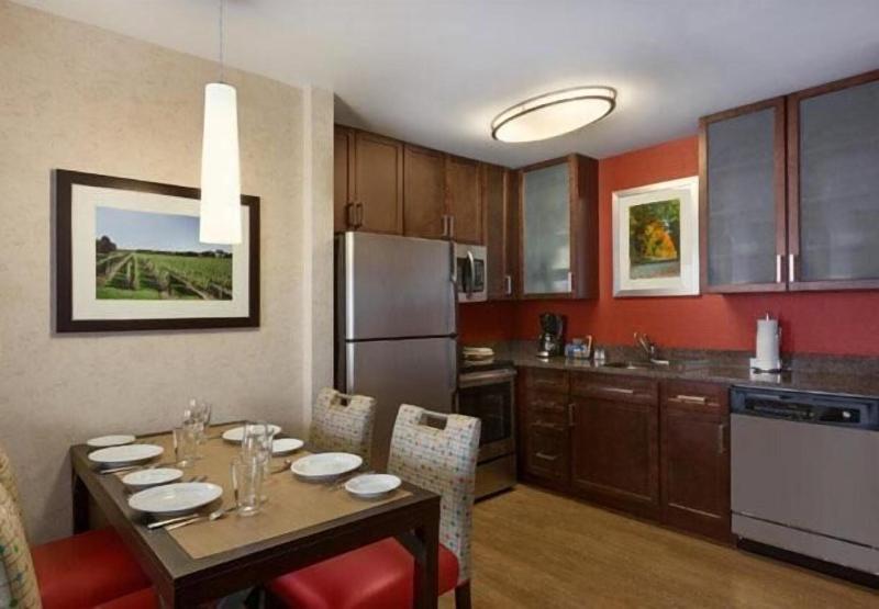 Residence Inn Long Island Islip Courthouse Complex - Oda