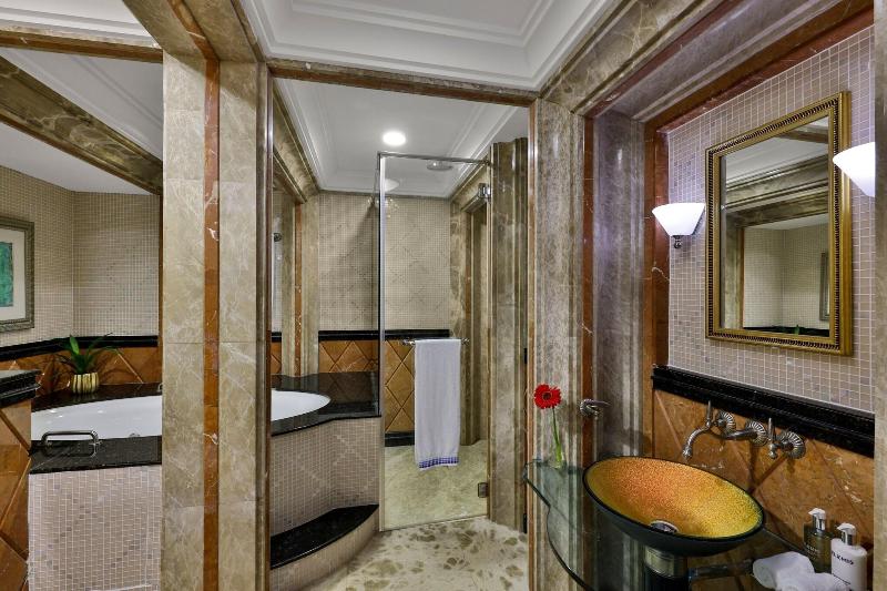 Habtoor Grand Resort, Autograph Collection - Oda