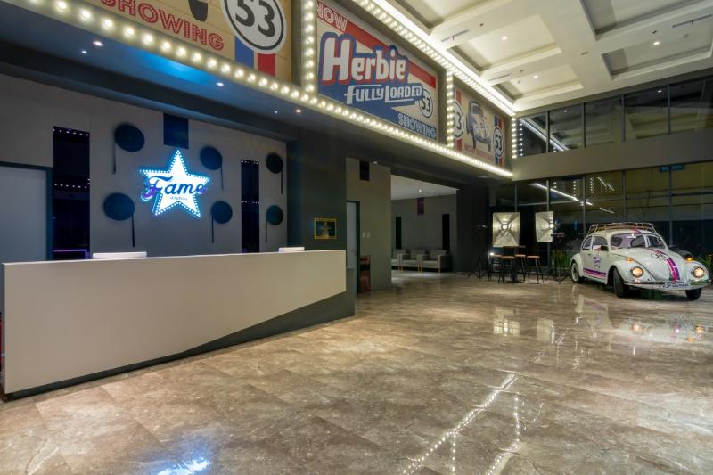 FOX Hotel Jayapura - Lobi