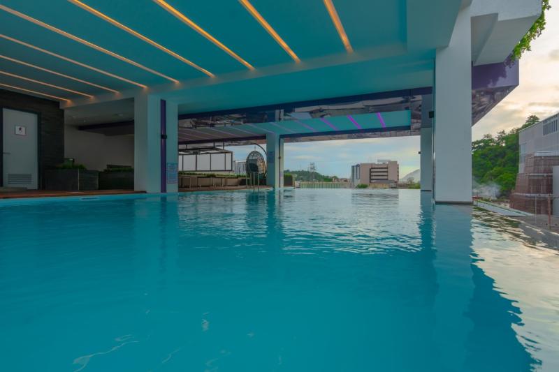 FOX Hotel Jayapura - Havuz