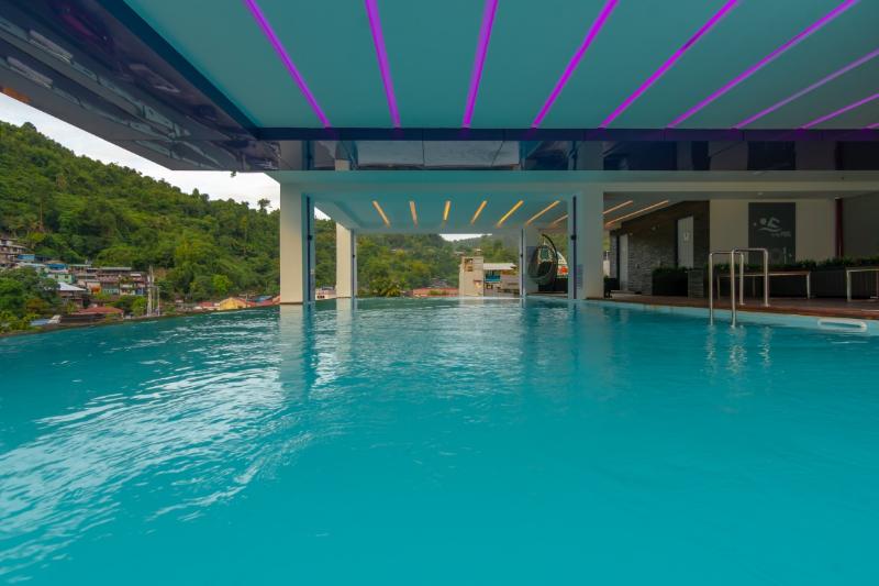 FOX Hotel Jayapura - Havuz