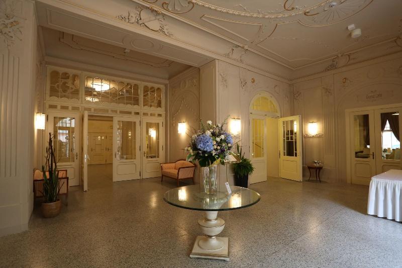 Grandhotel Ambassador Narodni Dum - Lobi