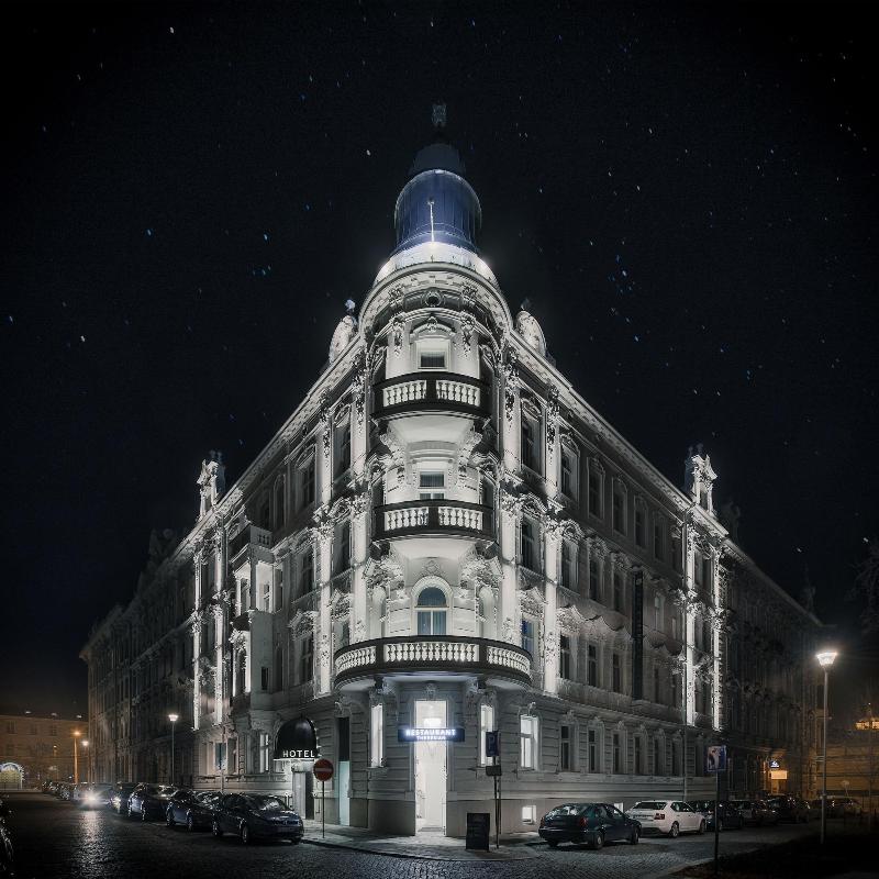 Theresian Hotel Spa - Genel