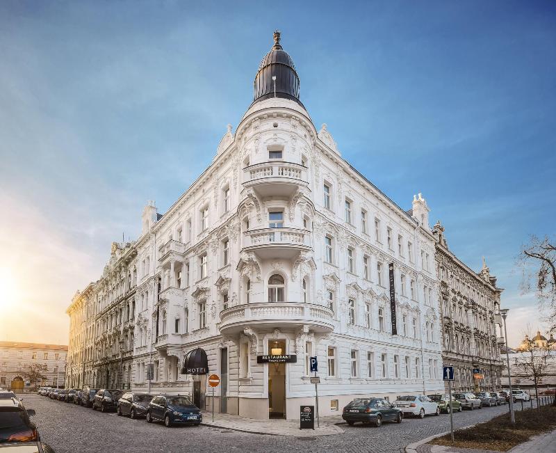 Theresian Hotel Spa - Genel