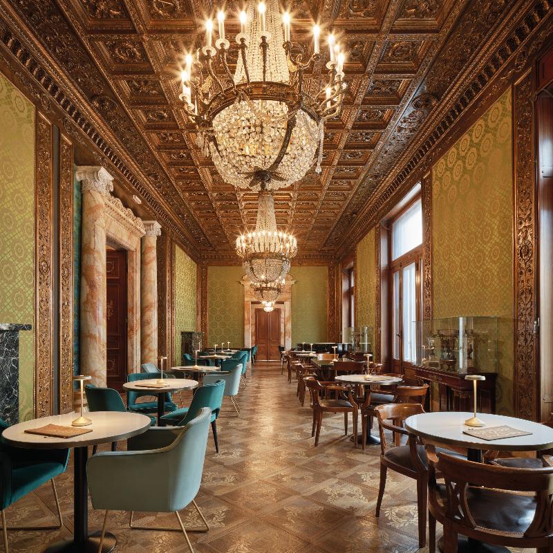 DoubleTree by Hilton Trieste - Bar