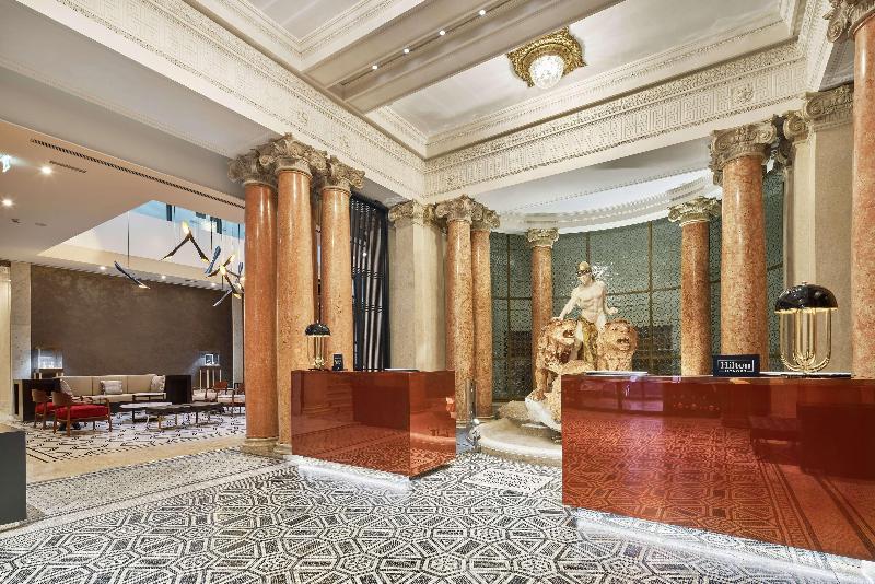DoubleTree by Hilton Trieste - Lobi