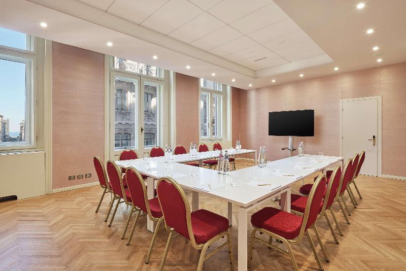 DoubleTree by Hilton Trieste - Toplantı