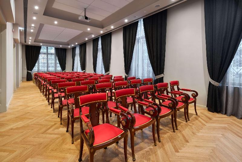 DoubleTree by Hilton Trieste - Toplantı