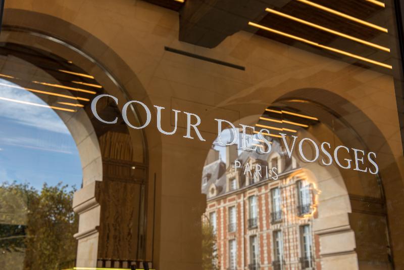 Cour des Vosges - Genel