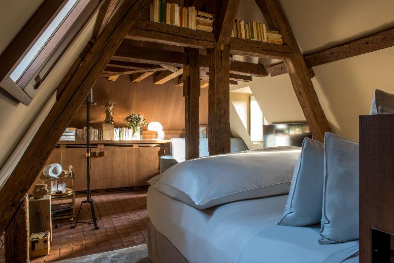 Cour des Vosges - Oda