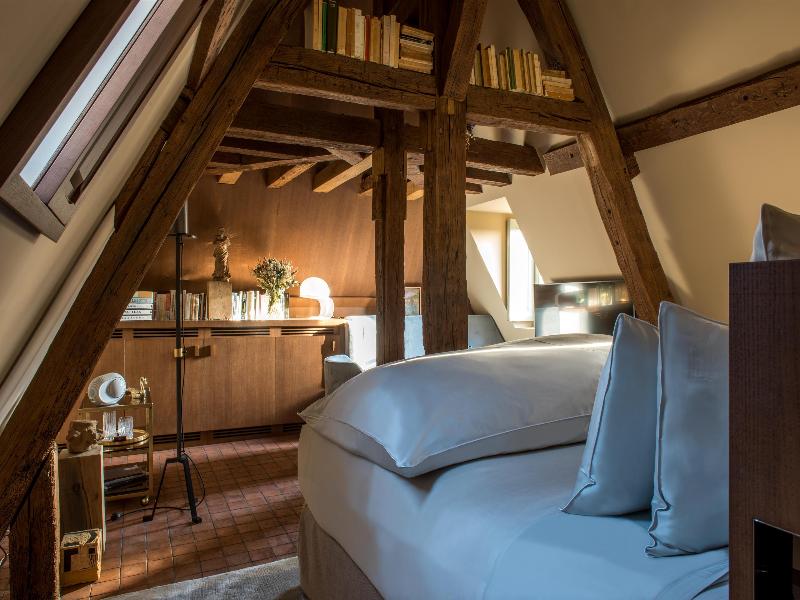Cour des Vosges - Oda