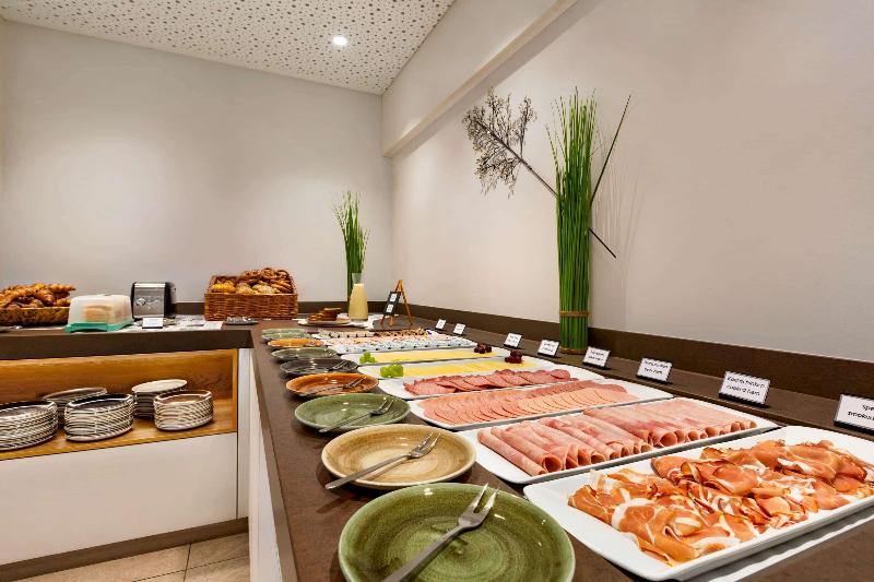 Wyndham Garden Munich Messe Hotel - Restoran