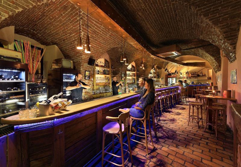 Zlaty Andel - Bar