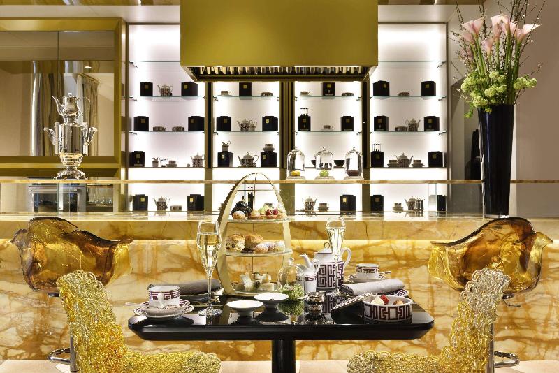 The First Dolce - Bar