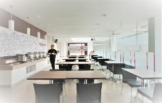 Lynn Hotel Serang fotoÄŸrafÄ±