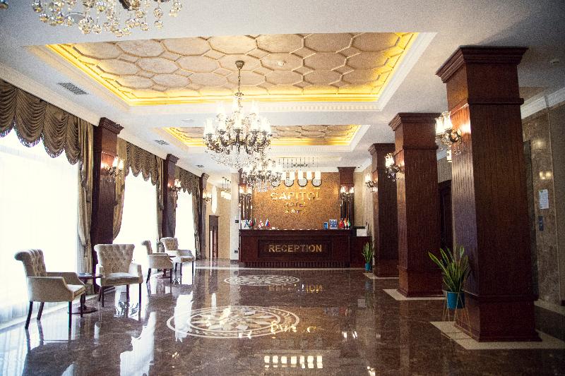 Capitol Hotel - Lobi