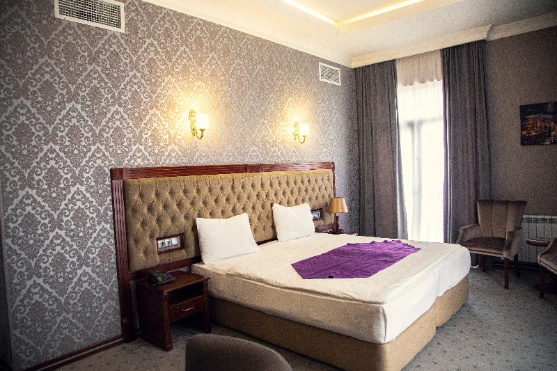 Capitol Hotel - Oda