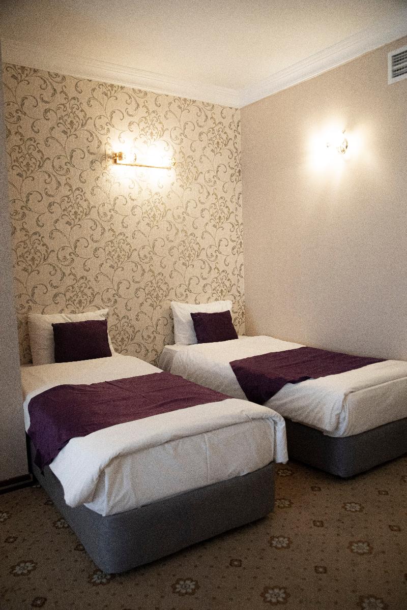 Capitol Hotel - Oda