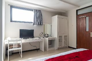 RedDoorz Plus @ Sawah Besar fotoÄŸrafÄ±