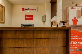 RedDoorz Plus near Dharmawangsa Square fotoÄŸrafÄ±