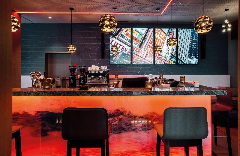 Leonardo Hotel Zurich Airport - Bar
